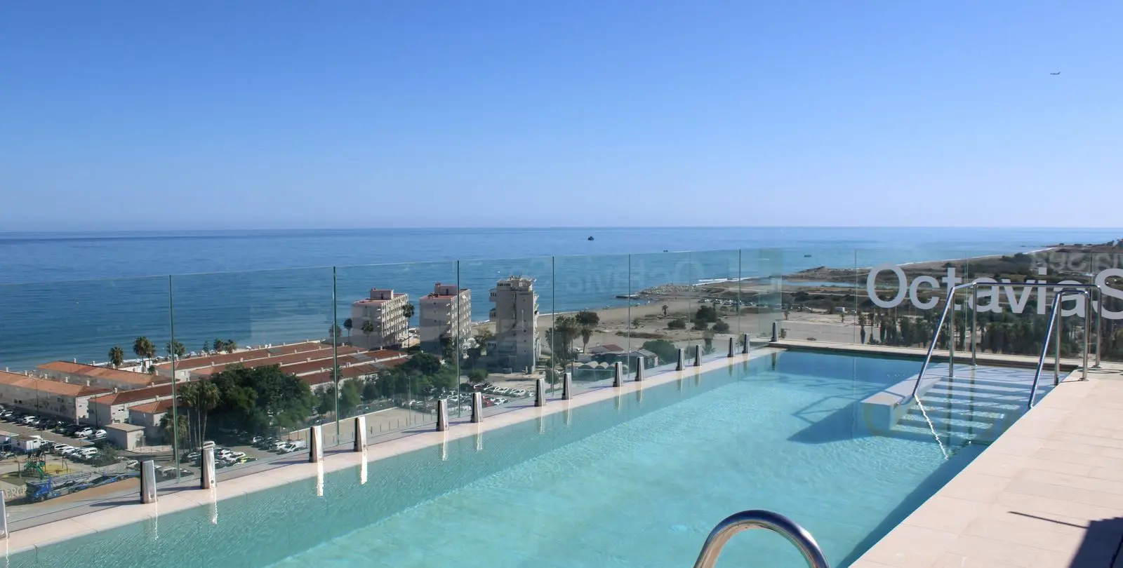 Venta de apartamento en planta media en Málaga 1