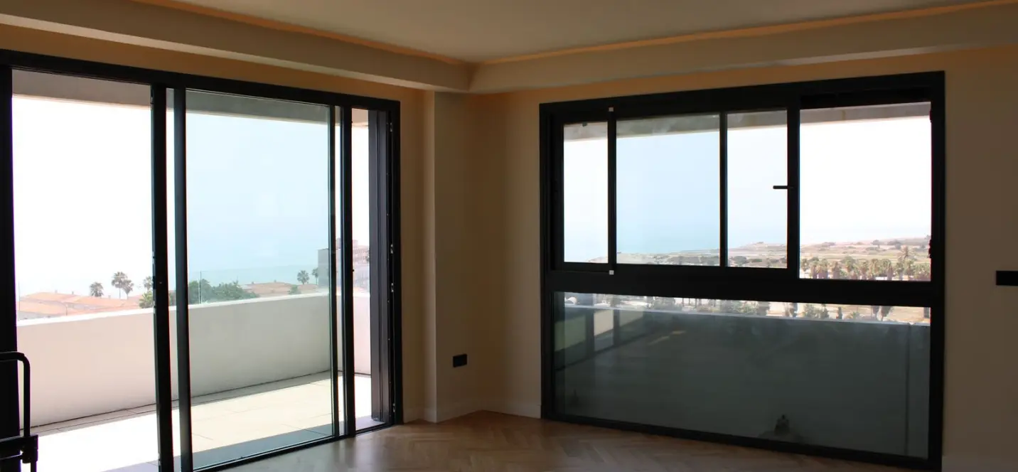 Venta de apartamento en planta media en Málaga 2