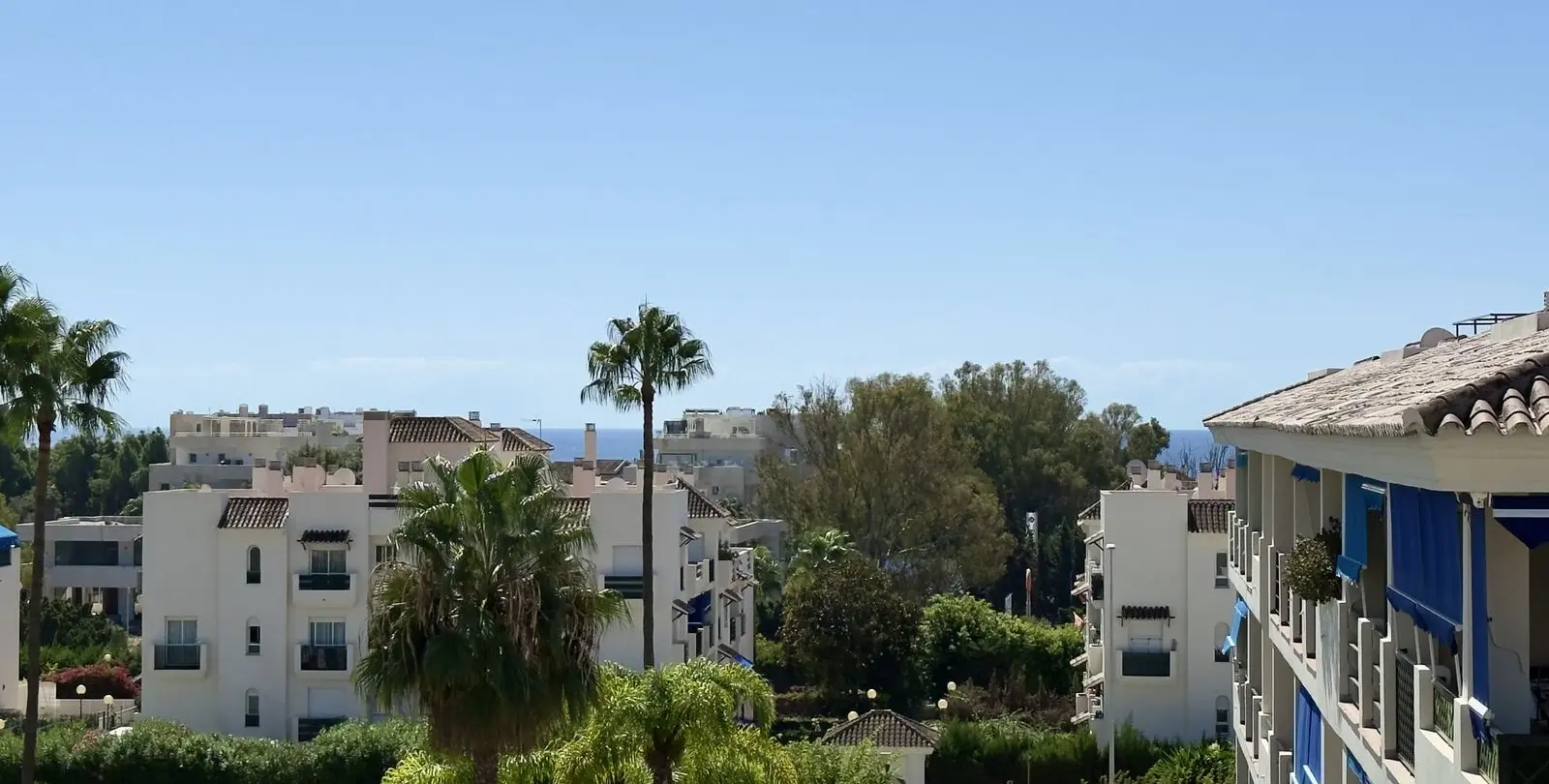 Sale of middle floor apartment in Nueva Andalucía 23