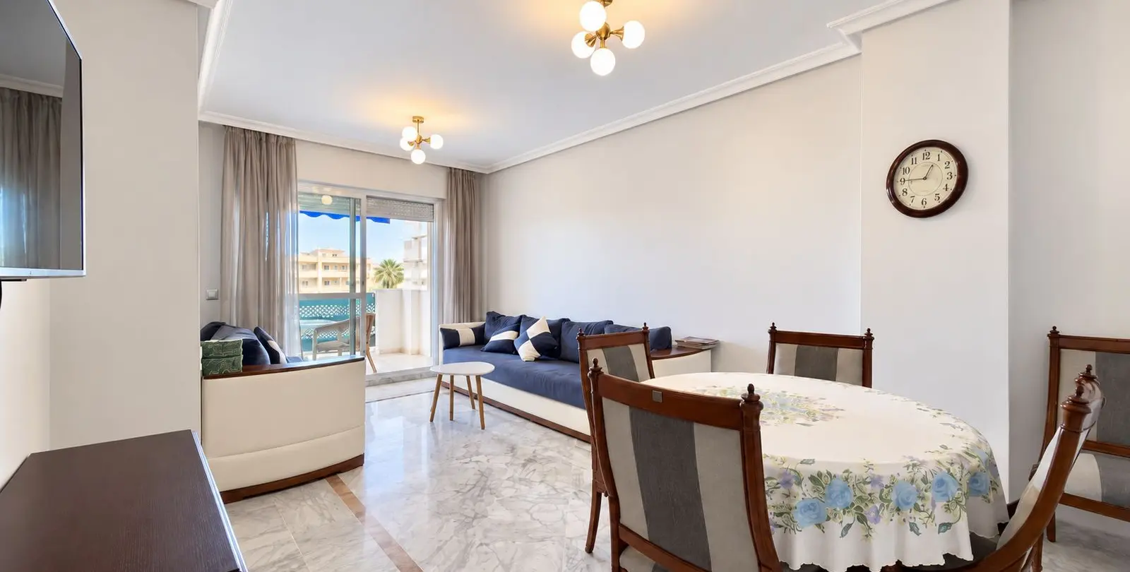 Sale of middle floor apartment in Nueva Andalucía 25