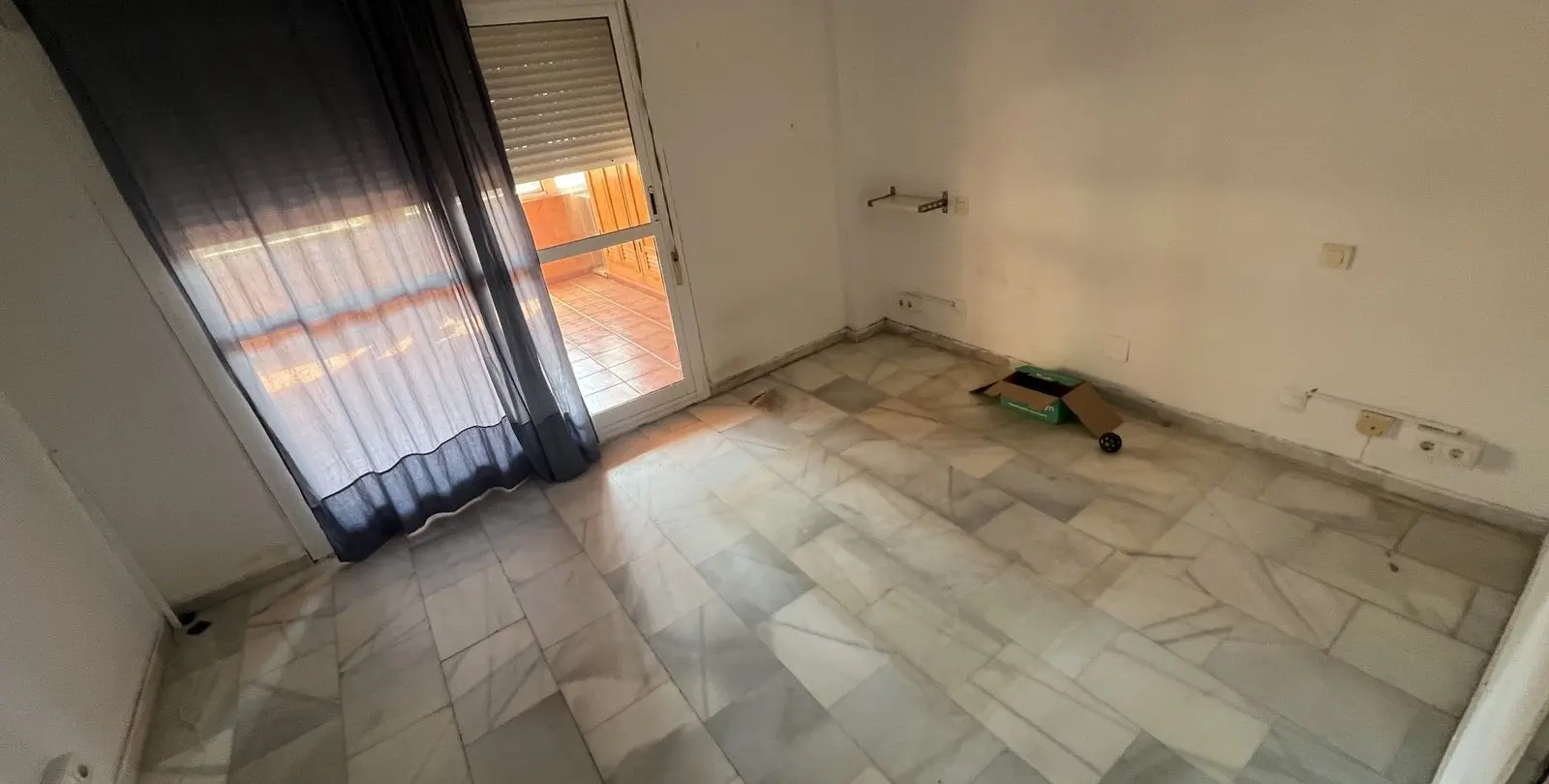 Продажа апартаментов на первом этаже в Estepona 10