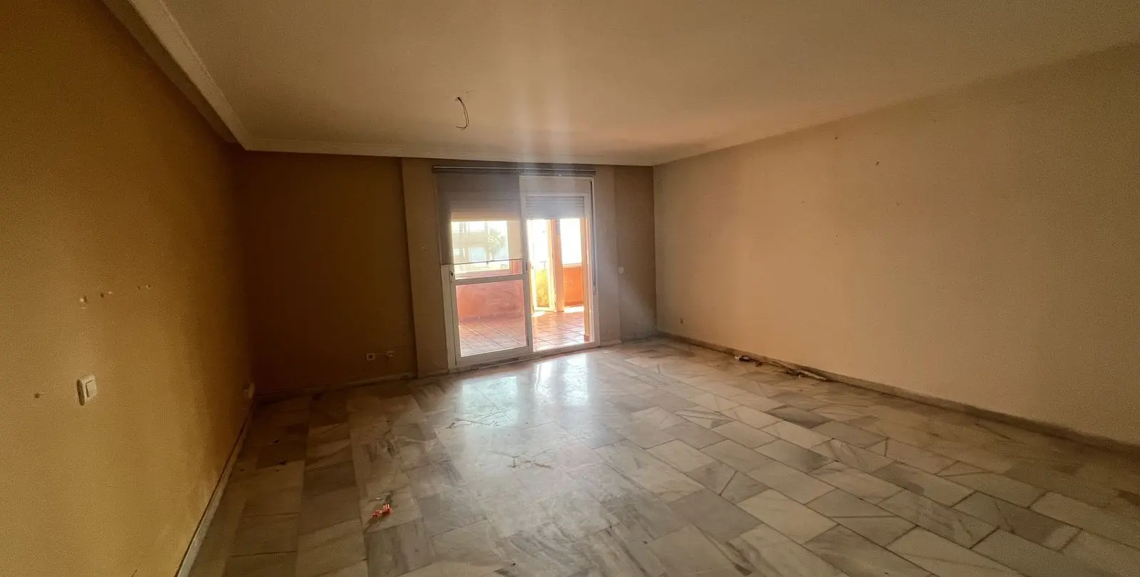 Продажа апартаментов на первом этаже в Estepona 14