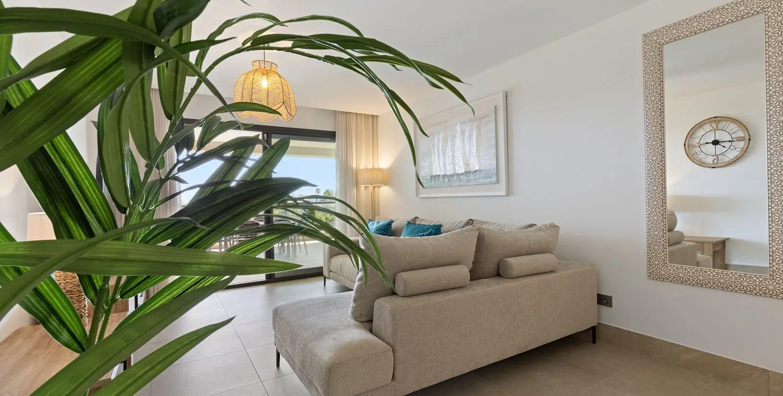 Venta de apartamento en planta media en Casares Playa 19