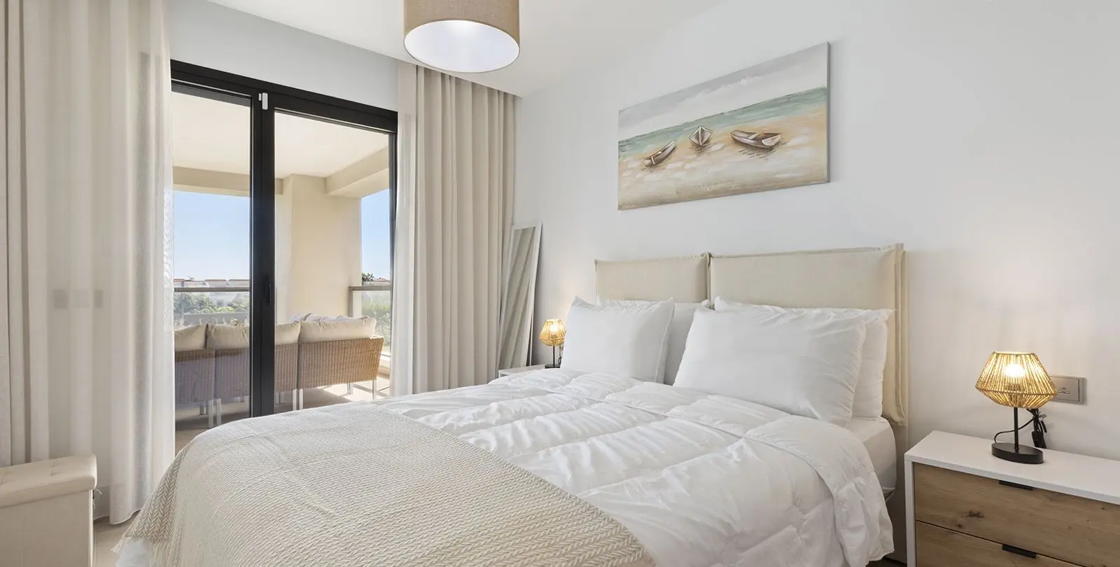 Venta de apartamento en planta media en Casares Playa 25