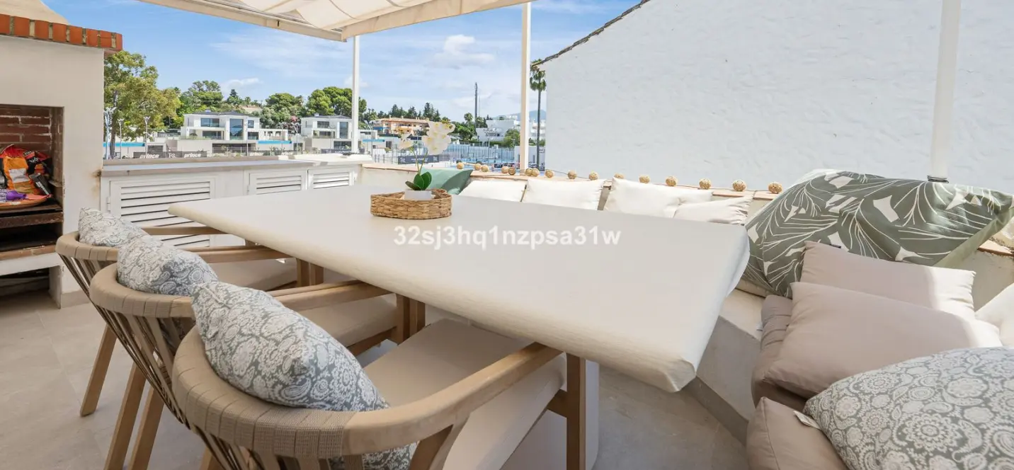 Venta de ático en Estepona 4