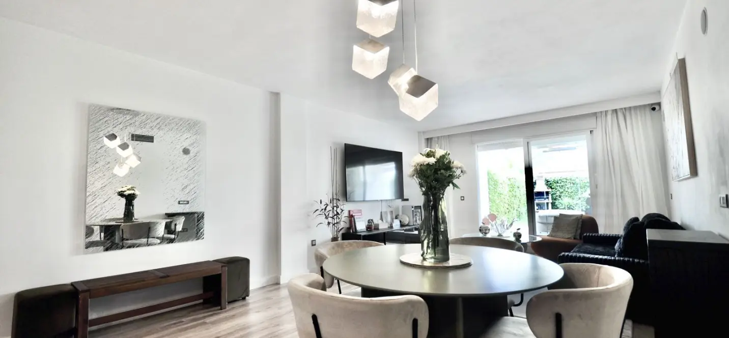 Venta de apartamento en planta baja en El Paraiso 4