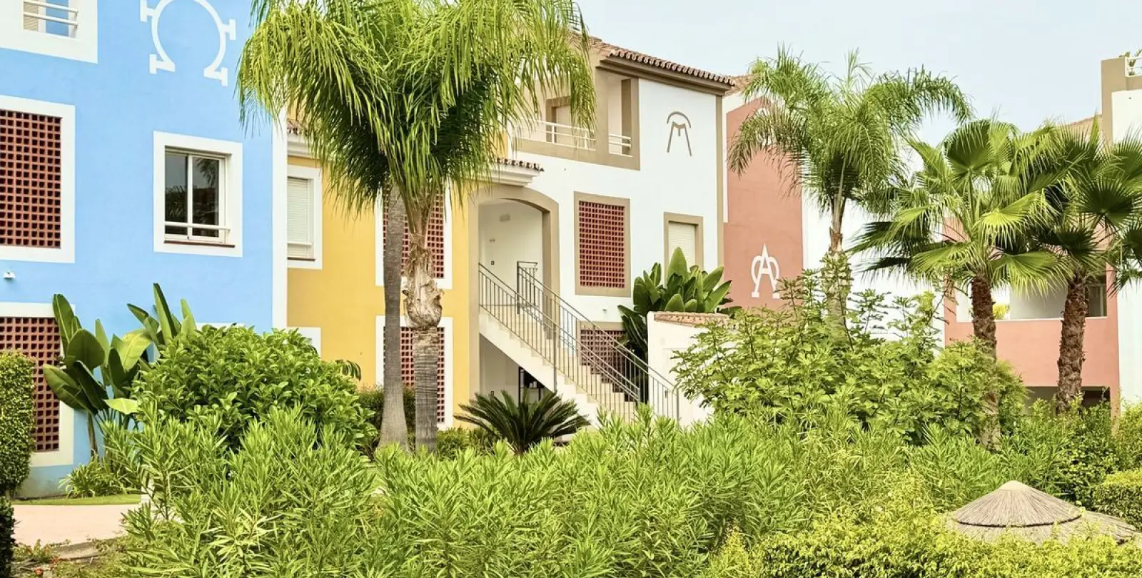 Продажа апартаментов на первом этаже в El Paraiso 21