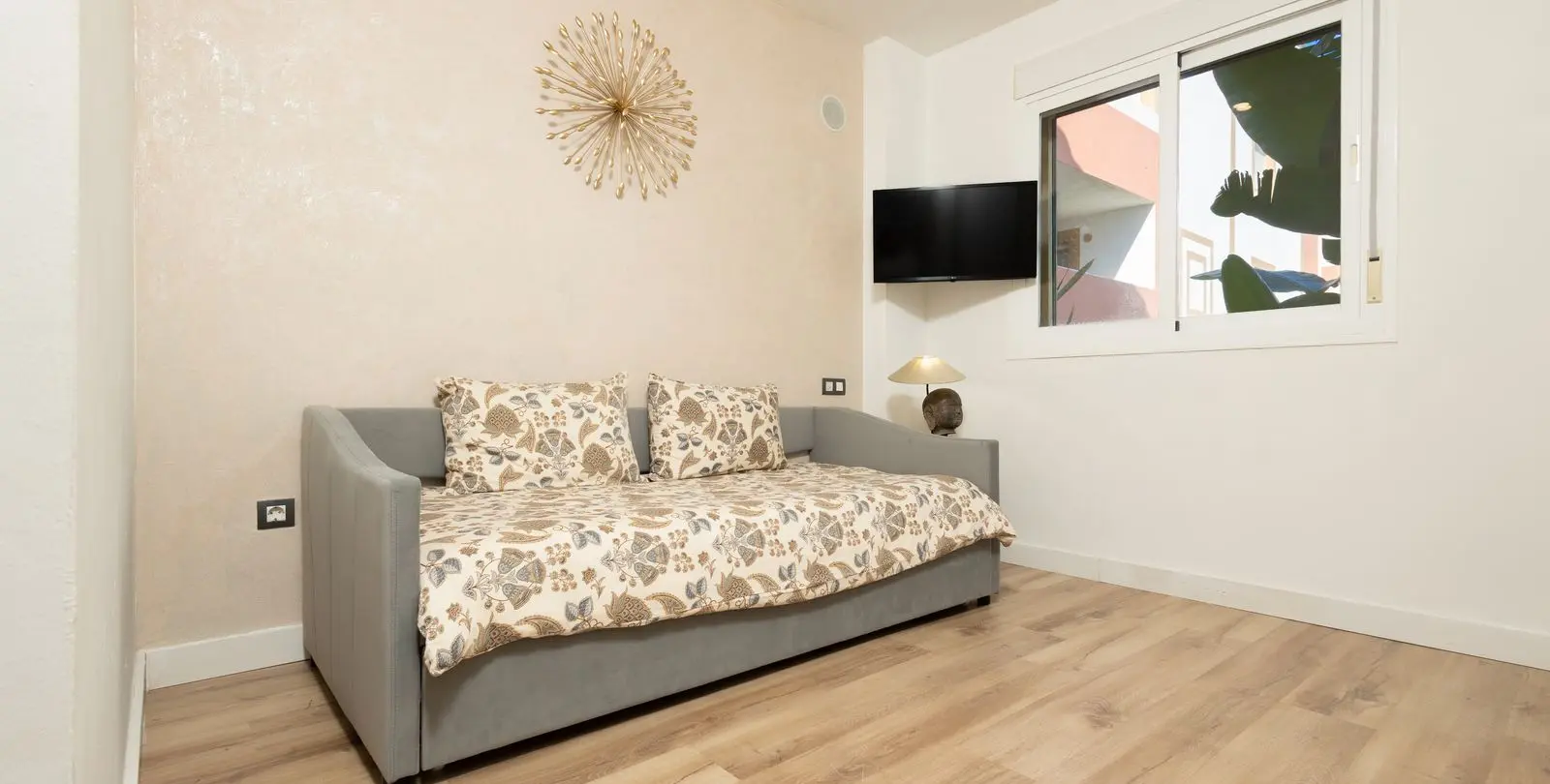 Venta de apartamento en planta baja en El Paraiso 34
