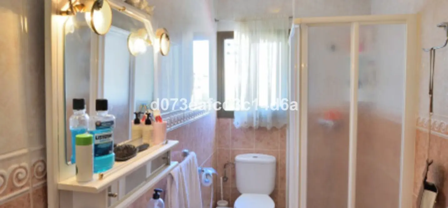 Venta de parcela comercial en Ronda 4