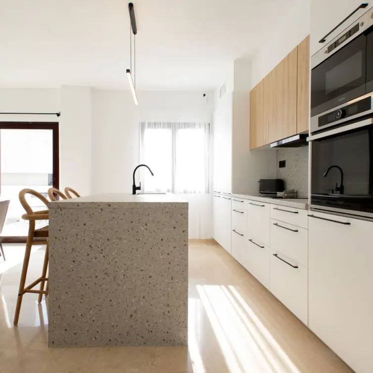 Venta de apartamento en planta media en Riviera del Sol