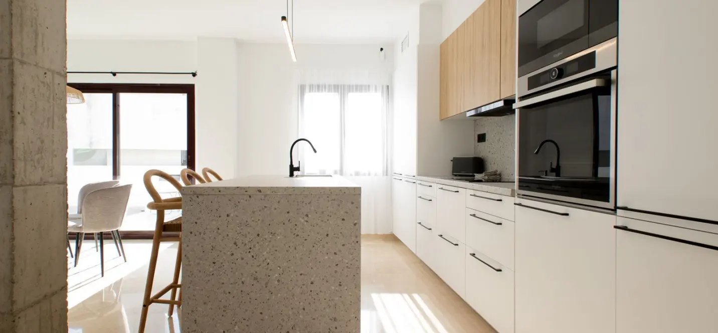 Venta de apartamento en planta media en Riviera del Sol 2