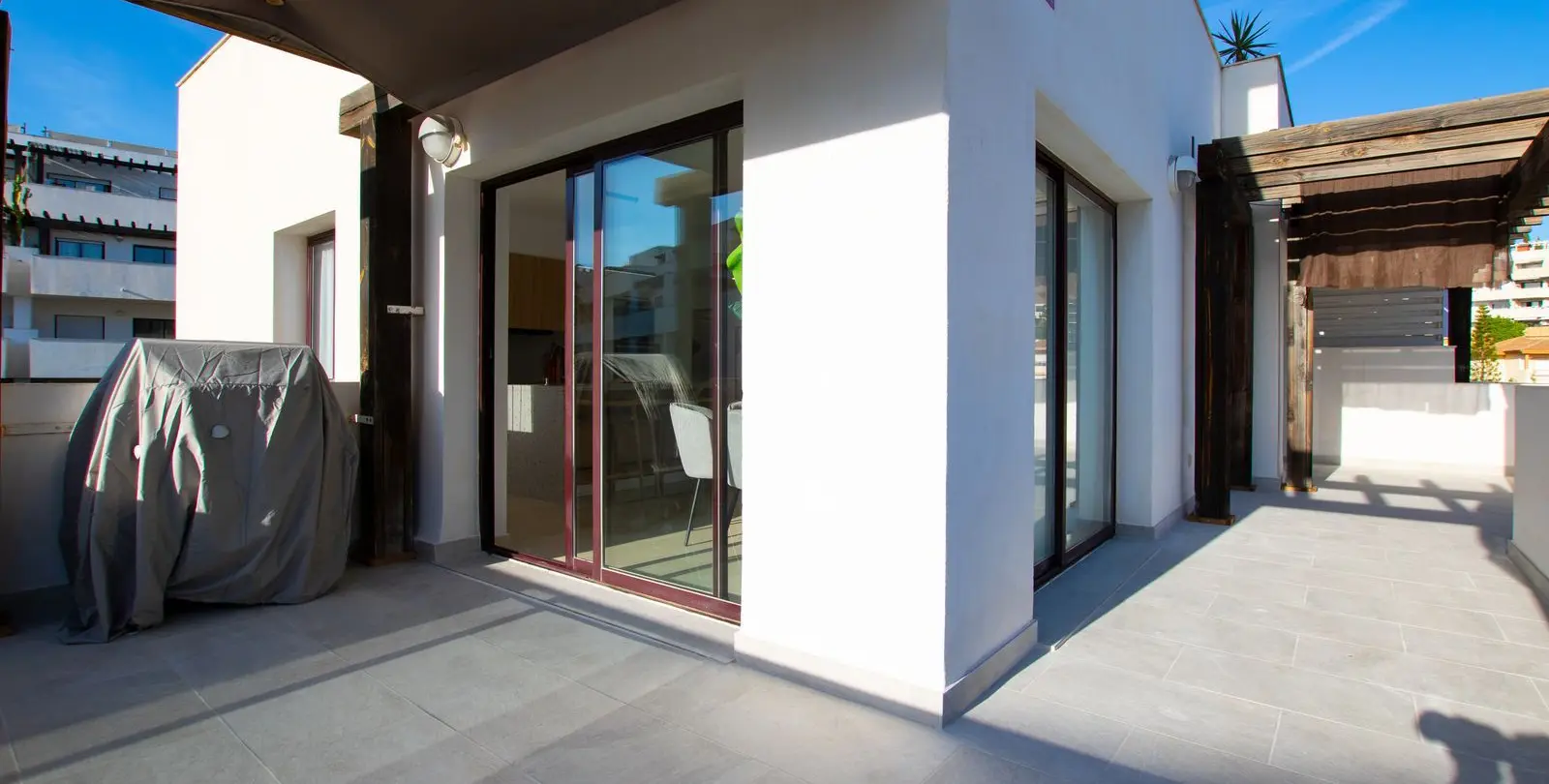 Venta de apartamento en planta media en Riviera del Sol 16