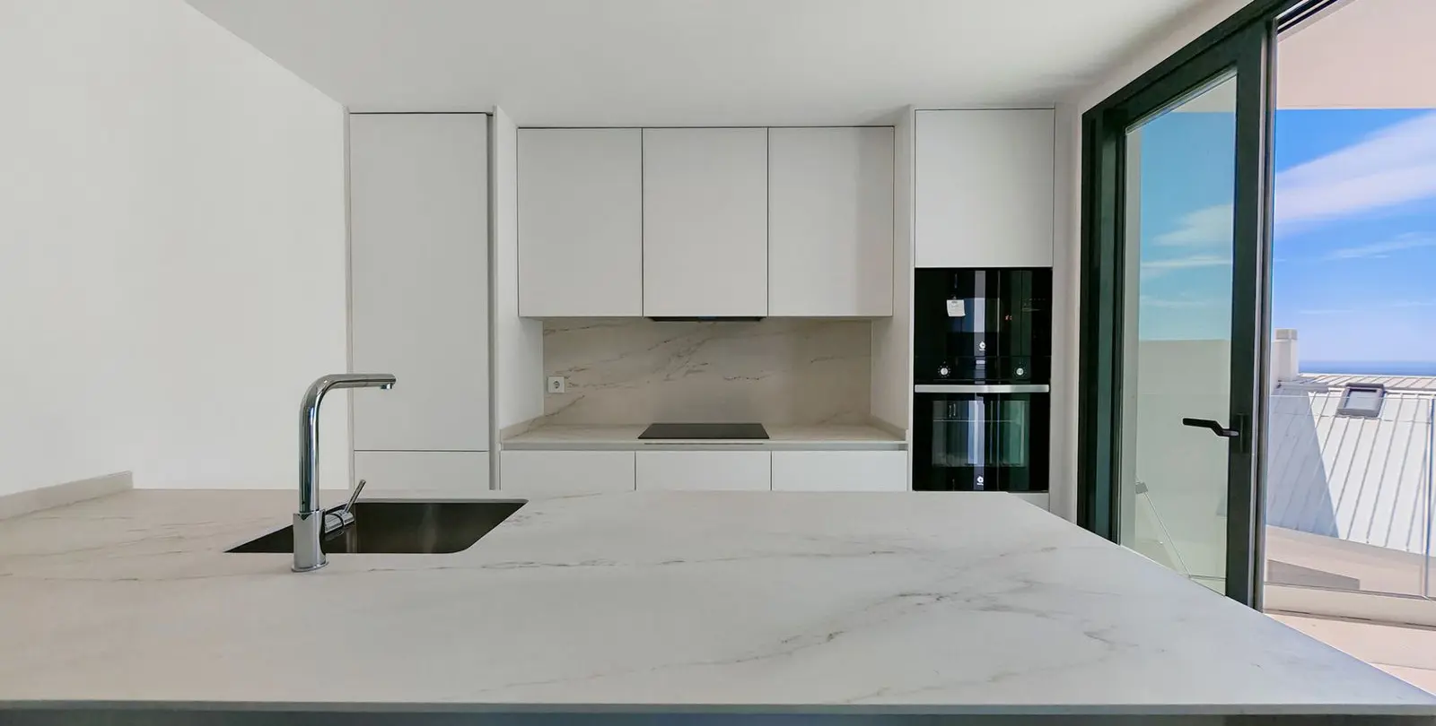 Venta de apartamento en planta media en Fuengirola 8