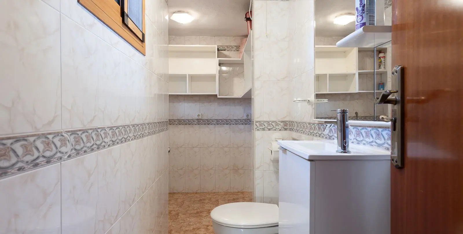 Sale of townhouse in La Carihuela 12