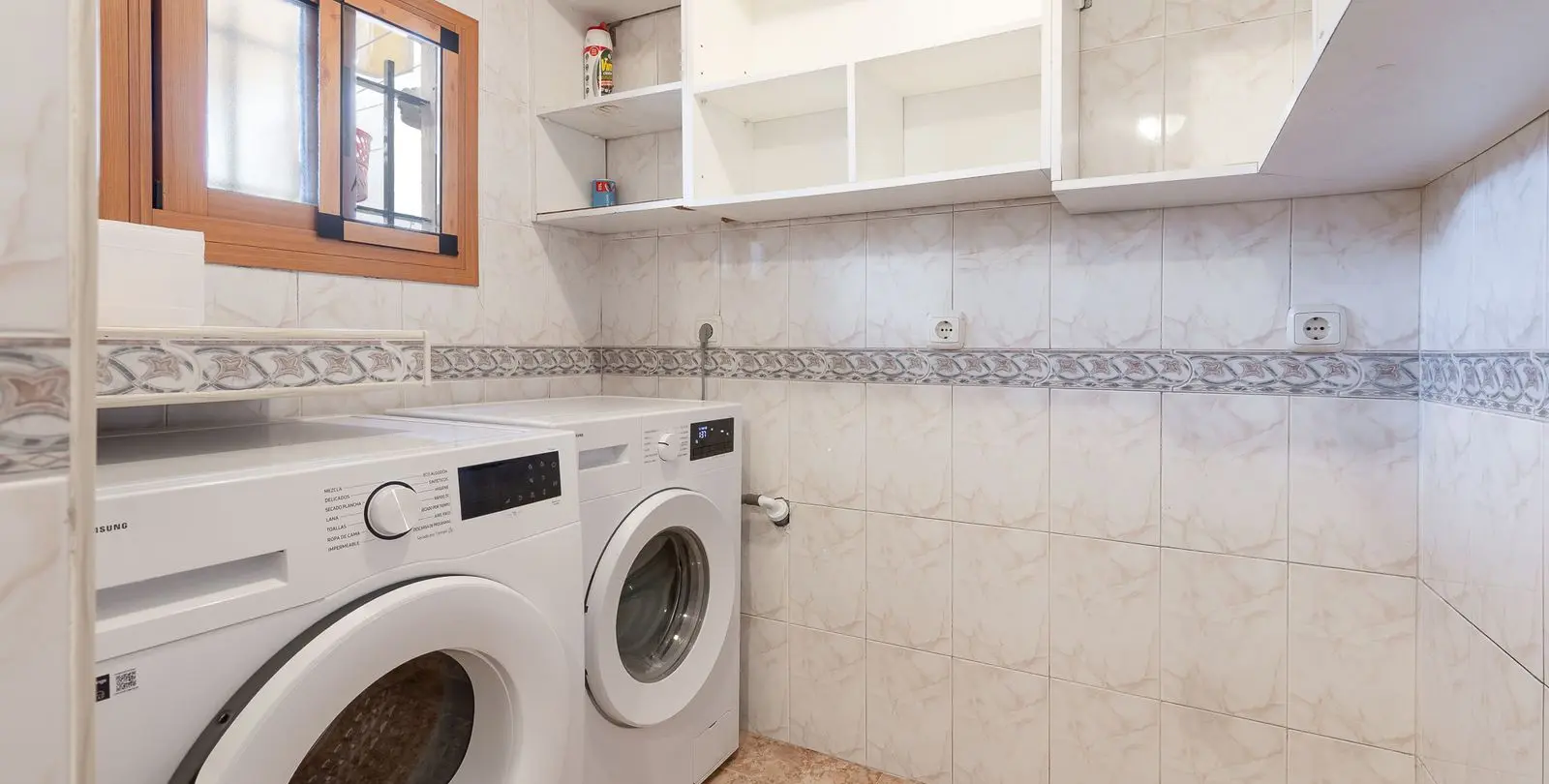 Sale of townhouse in La Carihuela 14