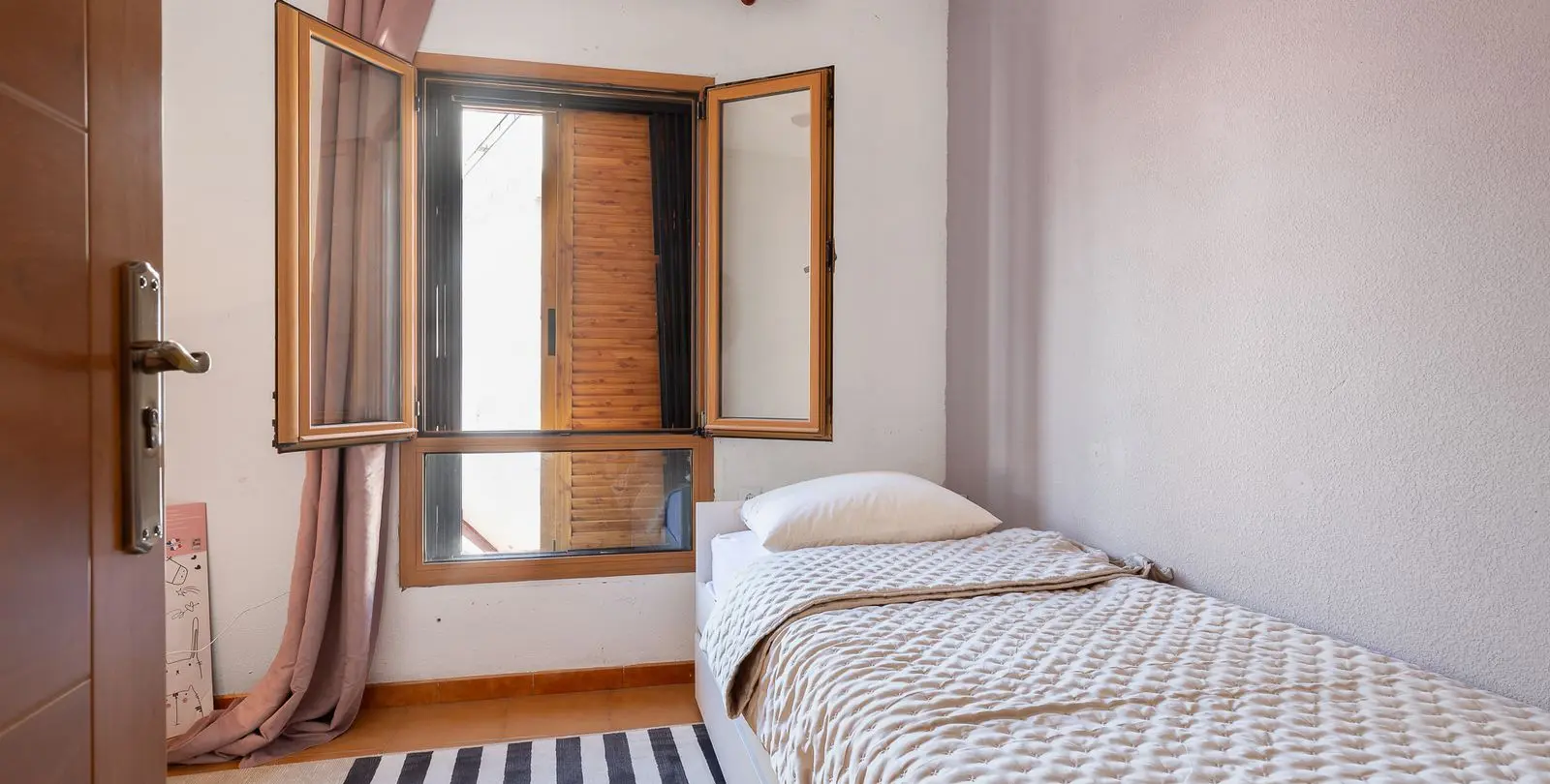 Sale of townhouse in La Carihuela 18