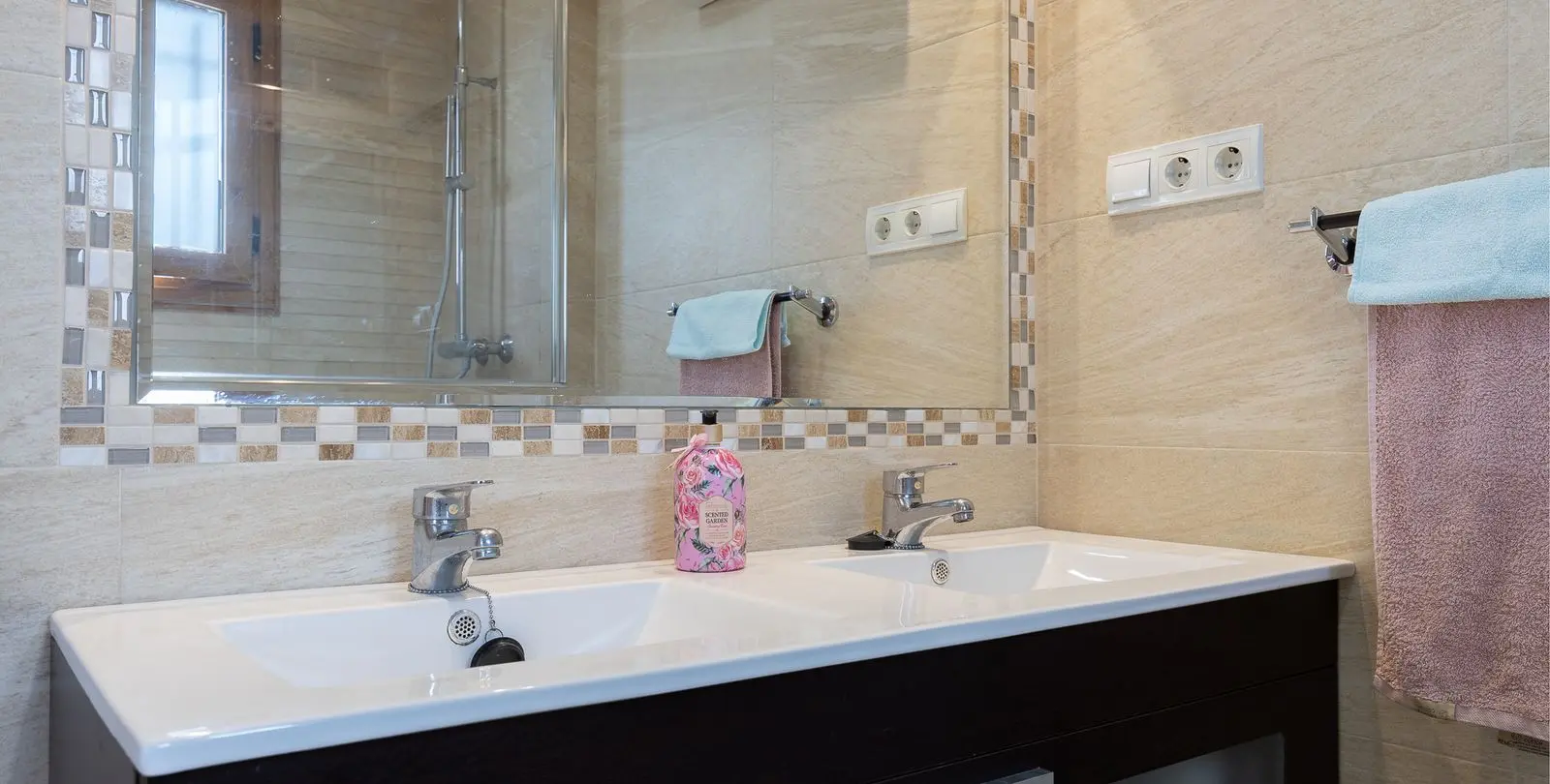 Sale of townhouse in La Carihuela 27