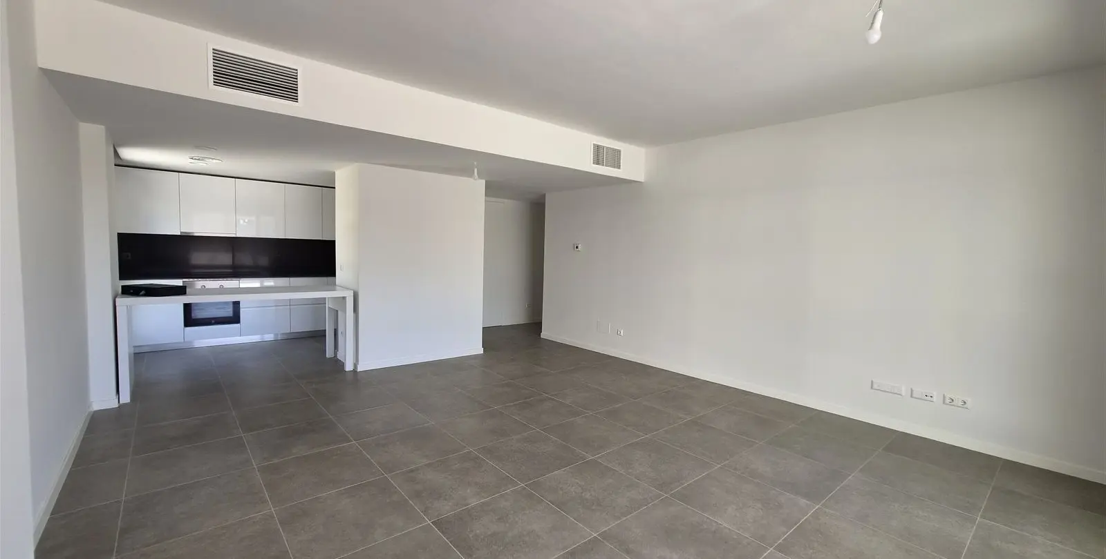 Продажа апартаментов на среднем этаже в Estepona 7