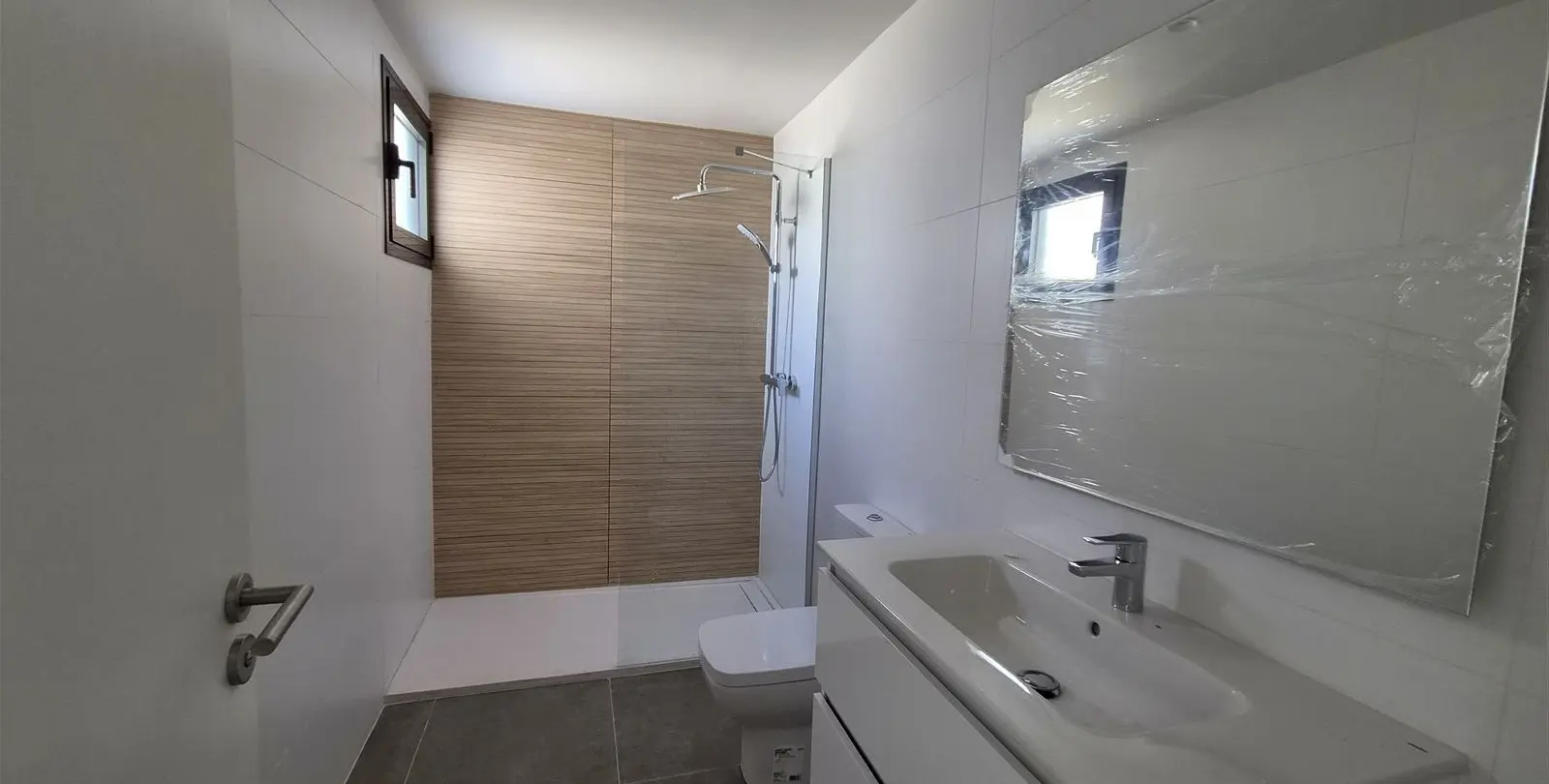 Продажа апартаментов на среднем этаже в Estepona 13