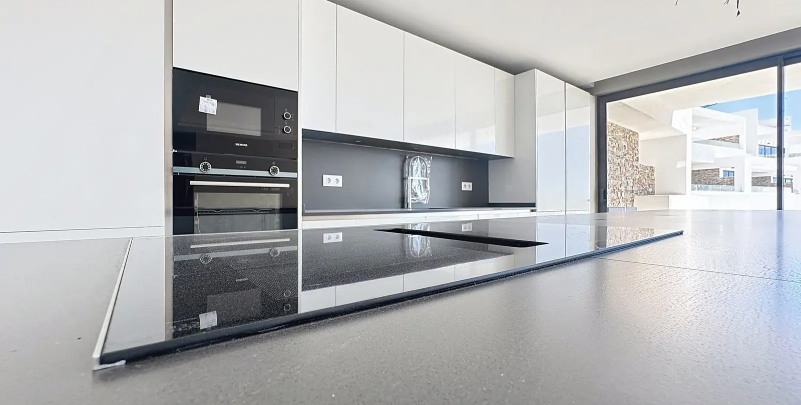 Venta de apartamento en planta media en Estepona 9