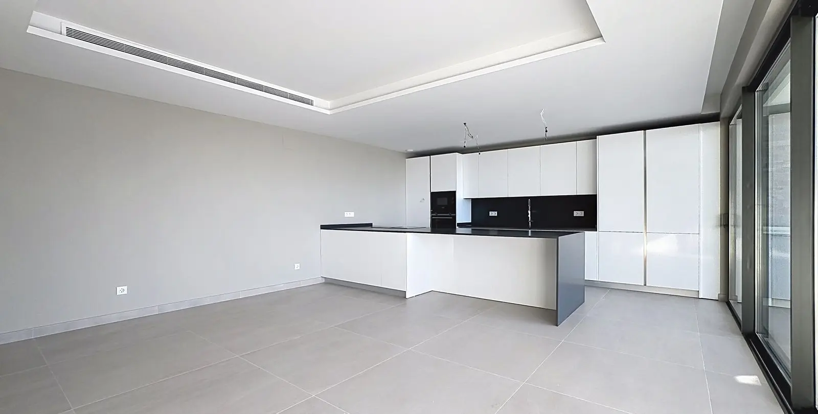 Venta de apartamento en planta media en Estepona 47