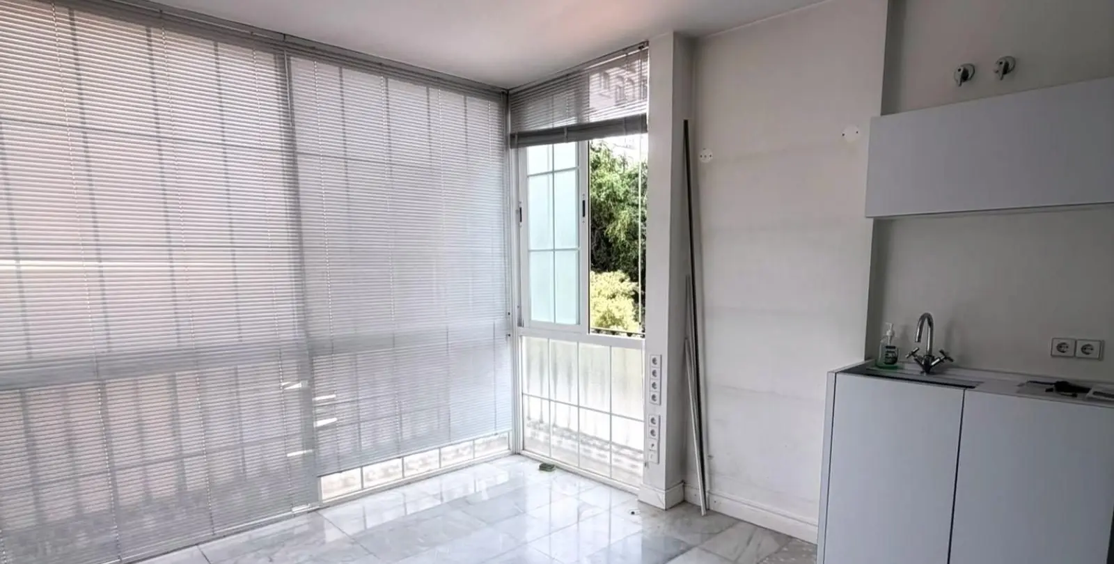 Sale of middle floor apartment in Marbella 4