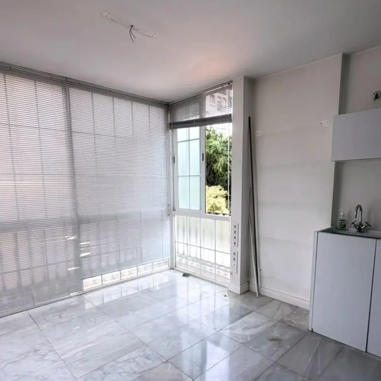 Sale of middle floor apartment in Marbella