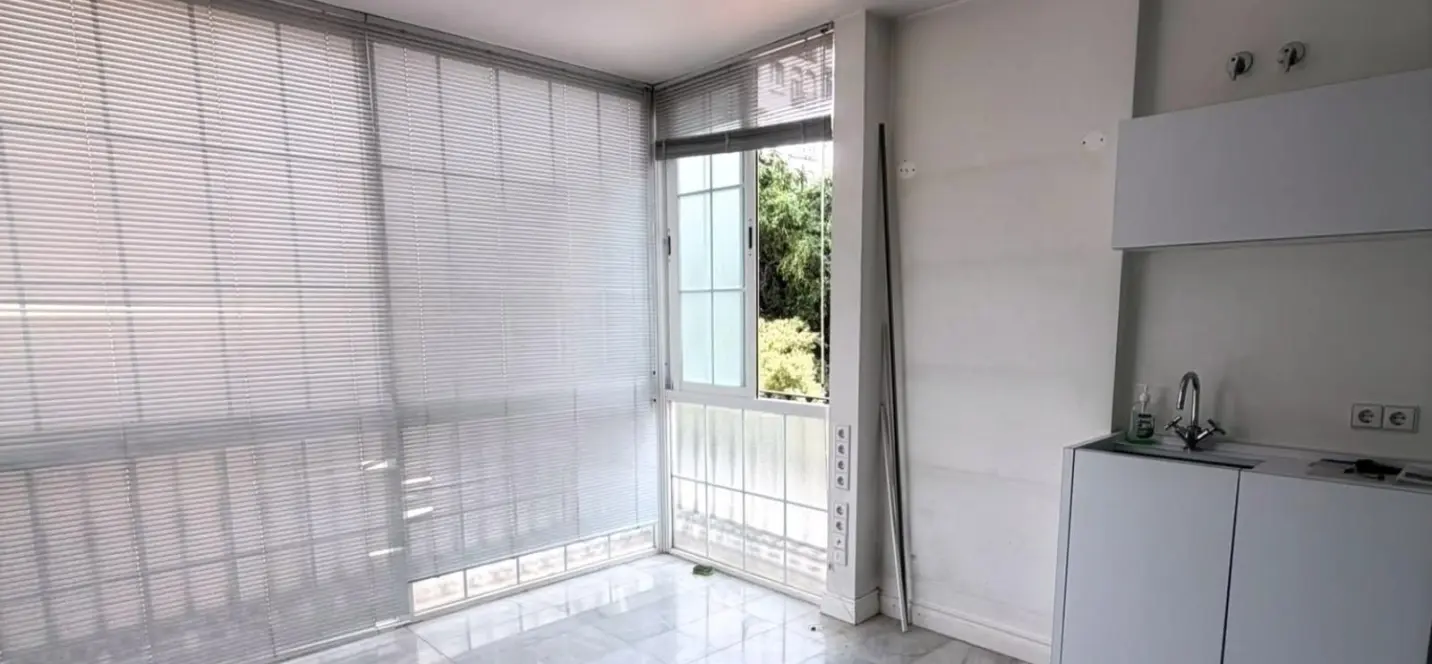 Sale of middle floor apartment in Marbella 3