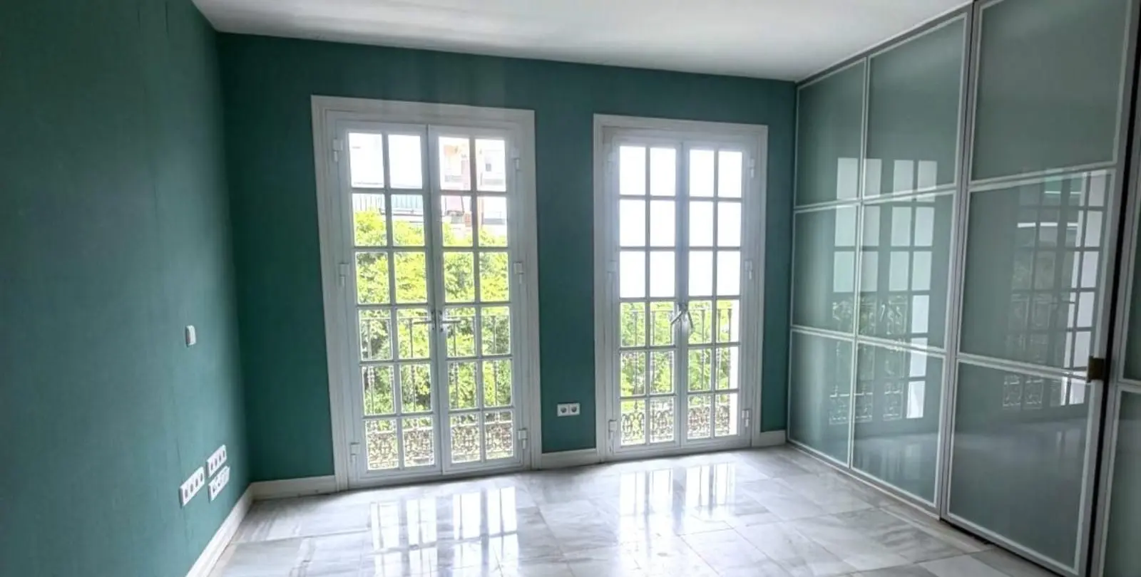 Sale of middle floor apartment in Marbella 8