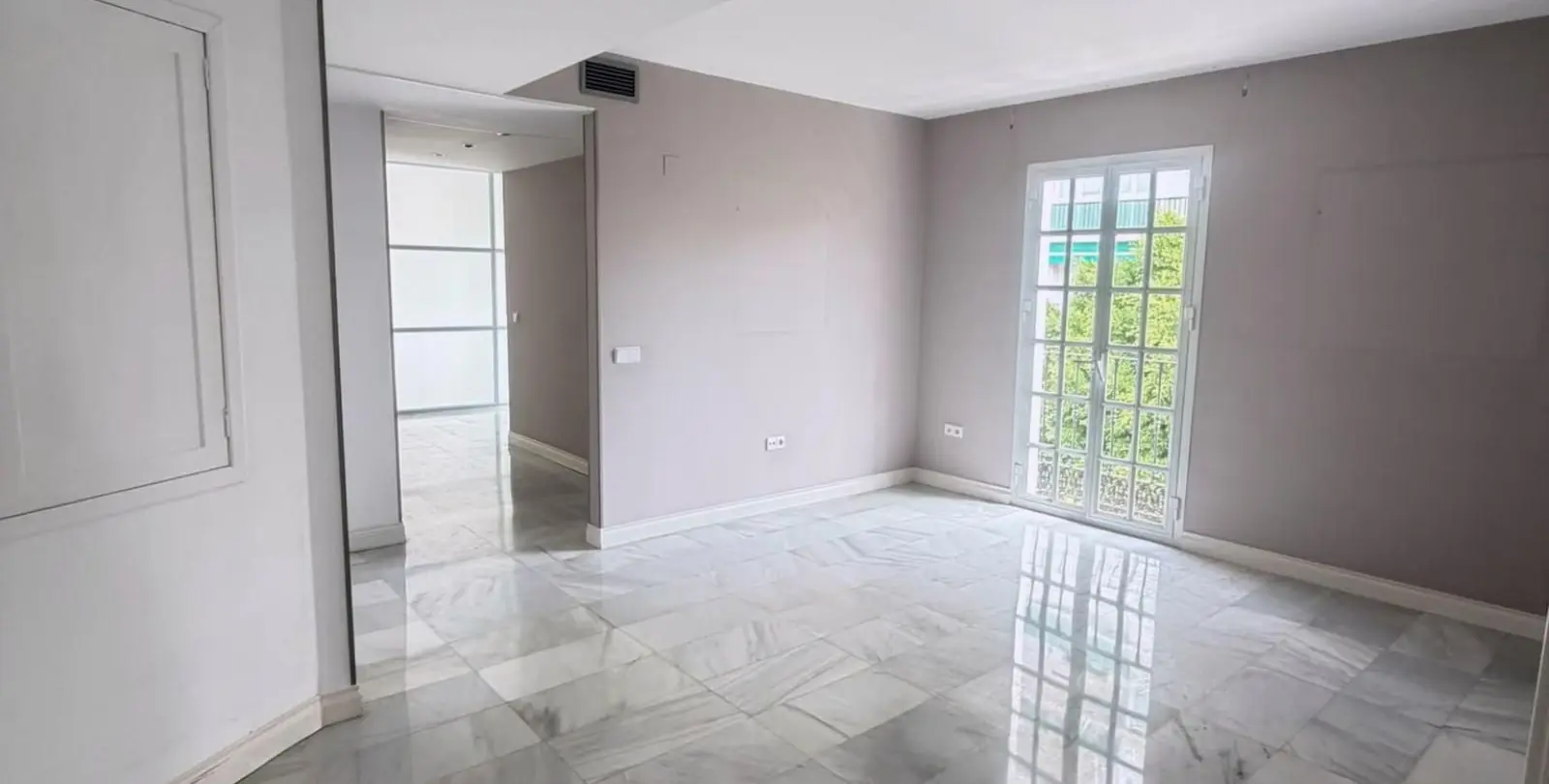 Sale of middle floor apartment in Marbella 15