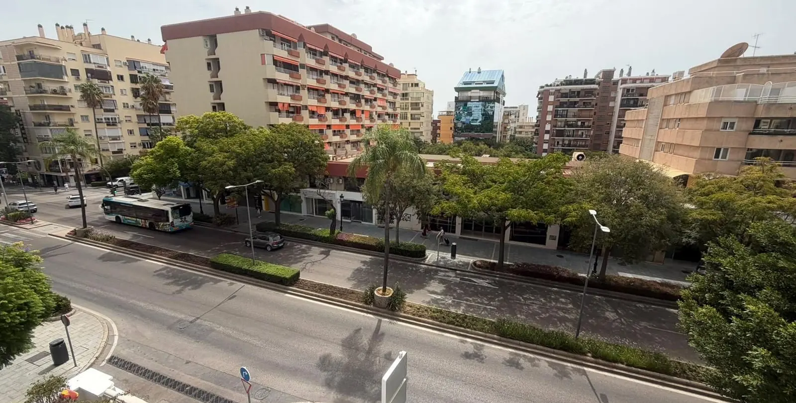 Sale of middle floor apartment in Marbella 17