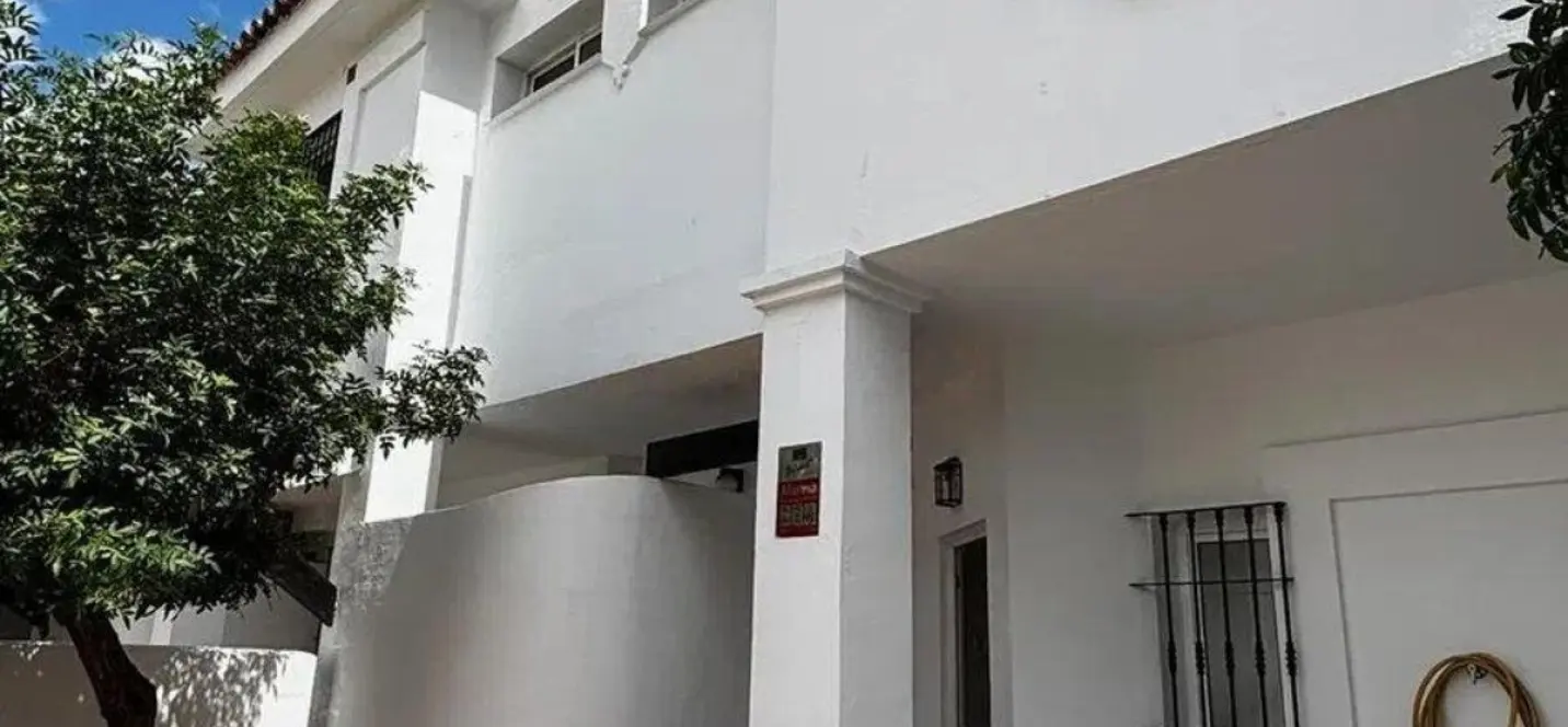 Venta de adosado en Nueva Andalucía 2