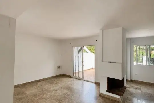 Image 6 thumb