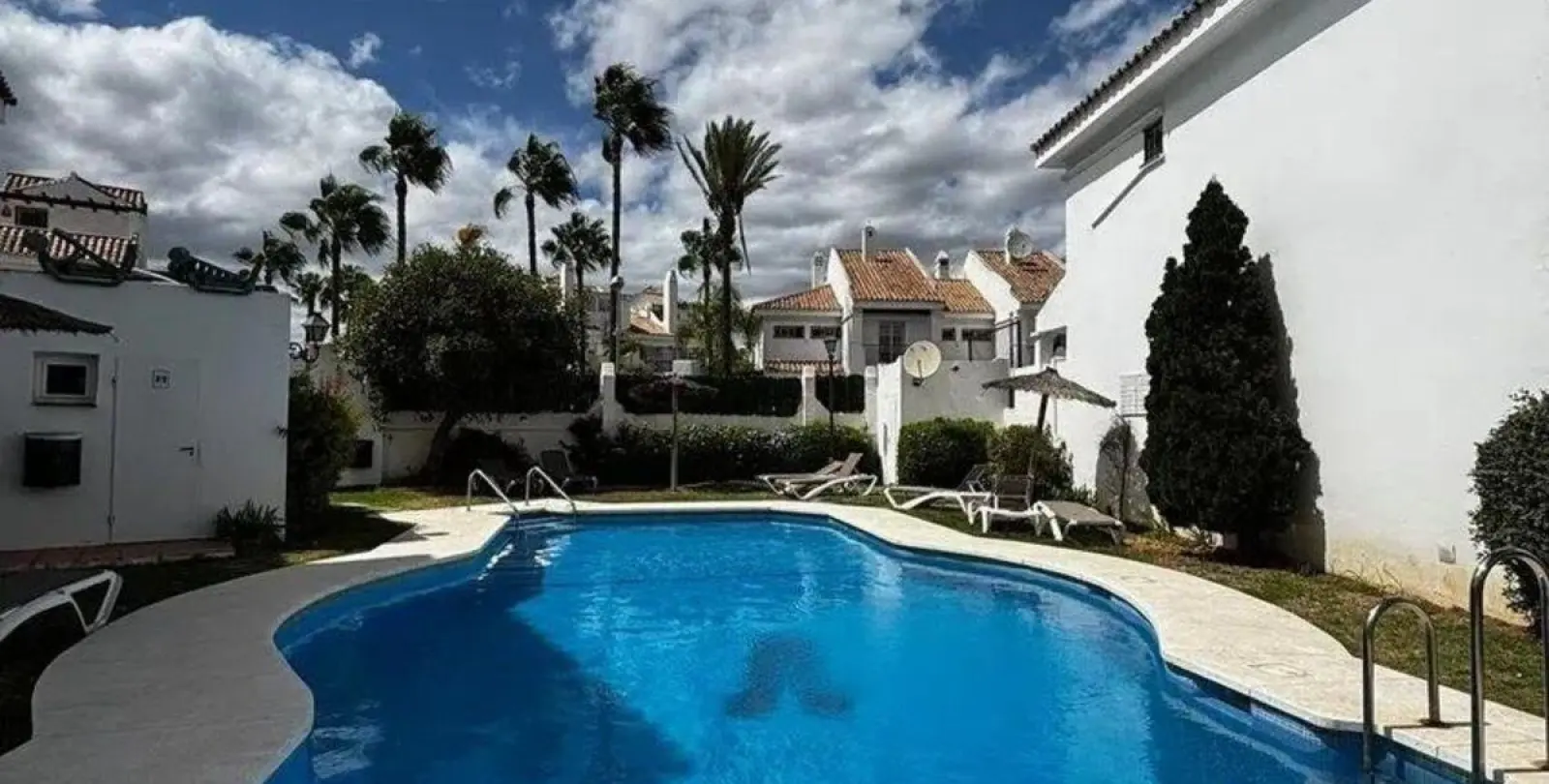 Venta de adosado en Nueva Andalucía 24