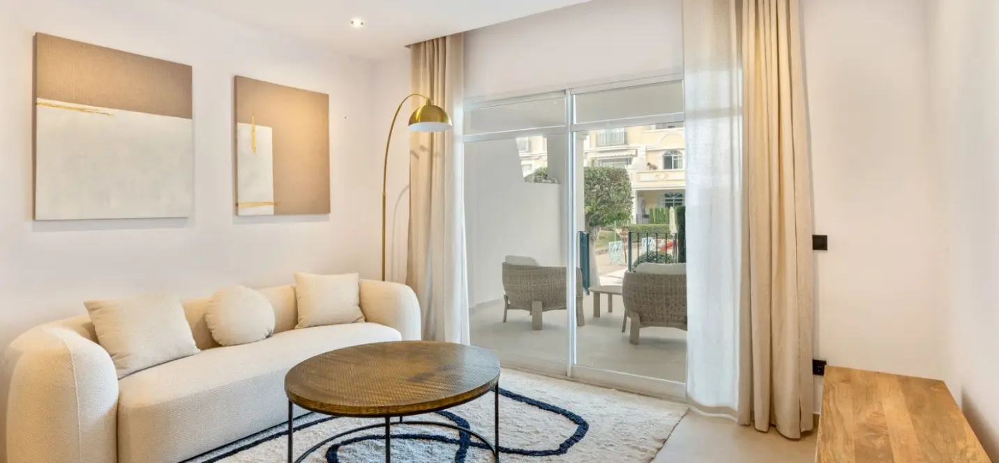 Sale of middle floor apartment in Nueva Andalucía 4