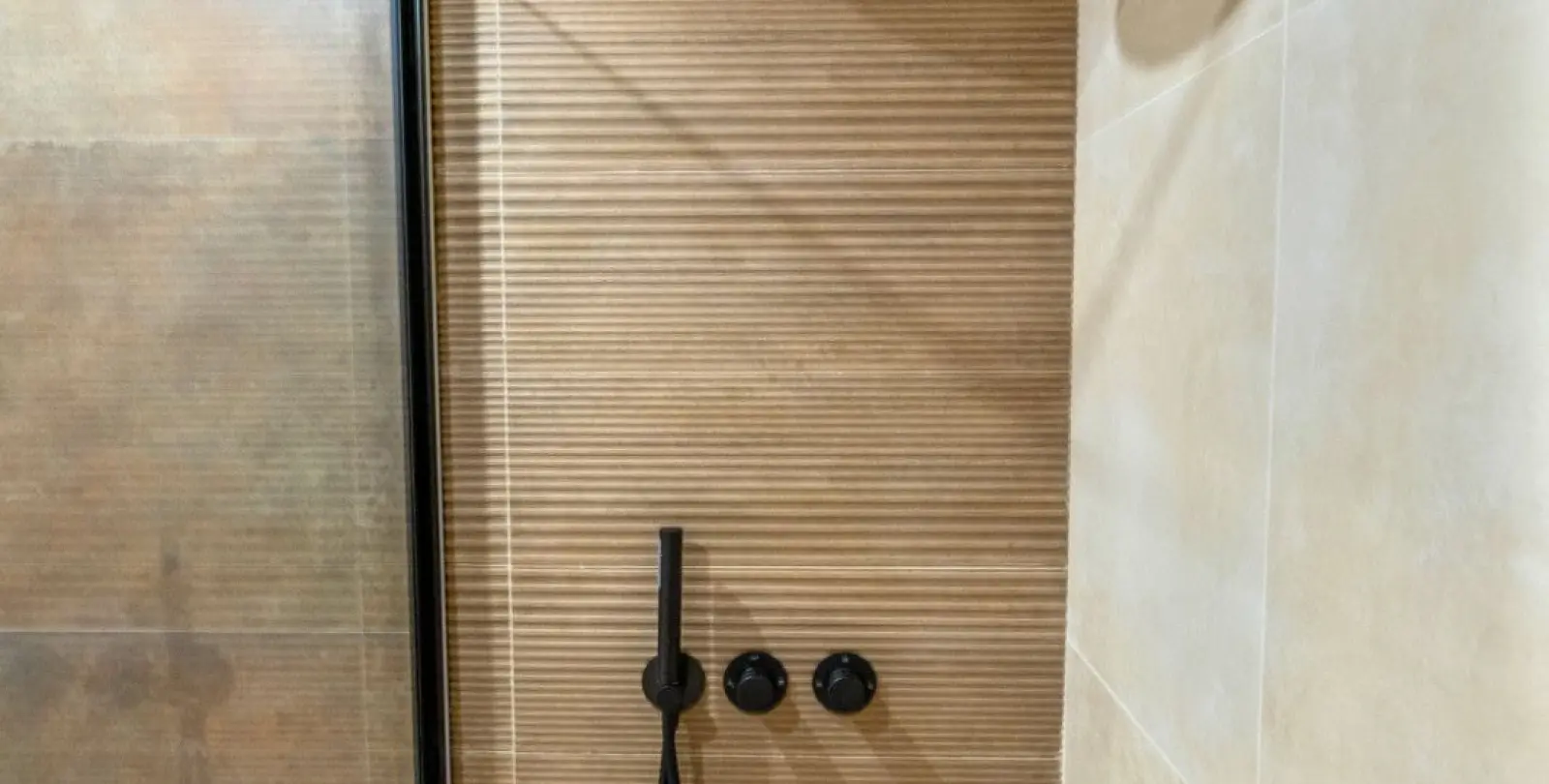 Sale of middle floor apartment in Nueva Andalucía 14