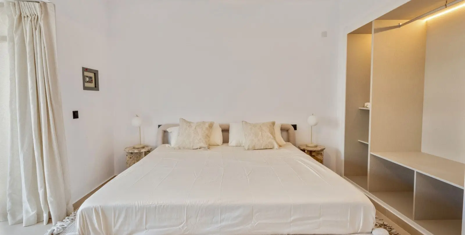 Sale of middle floor apartment in Nueva Andalucía 28