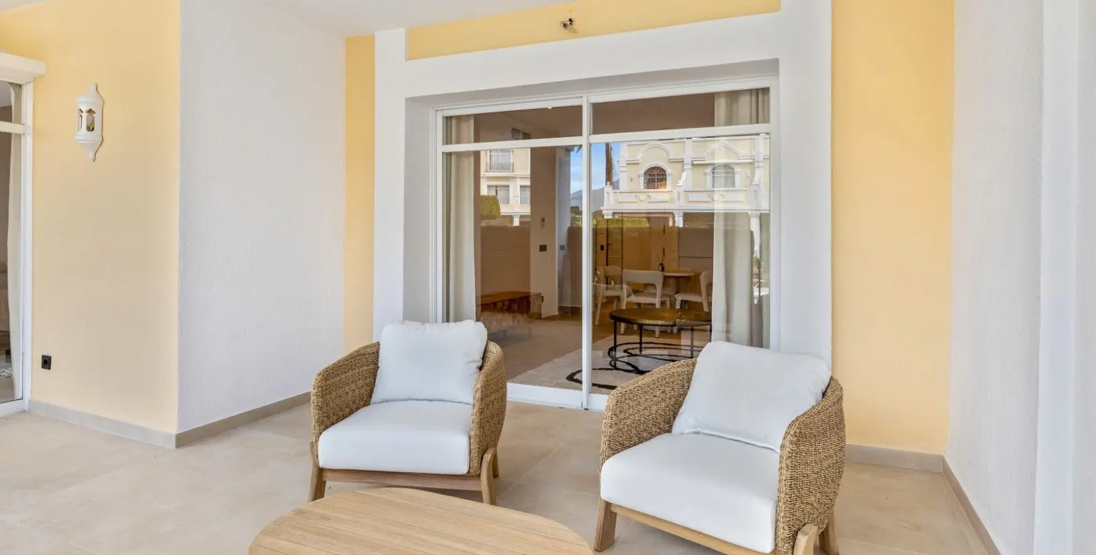 Sale of middle floor apartment in Nueva Andalucía 33