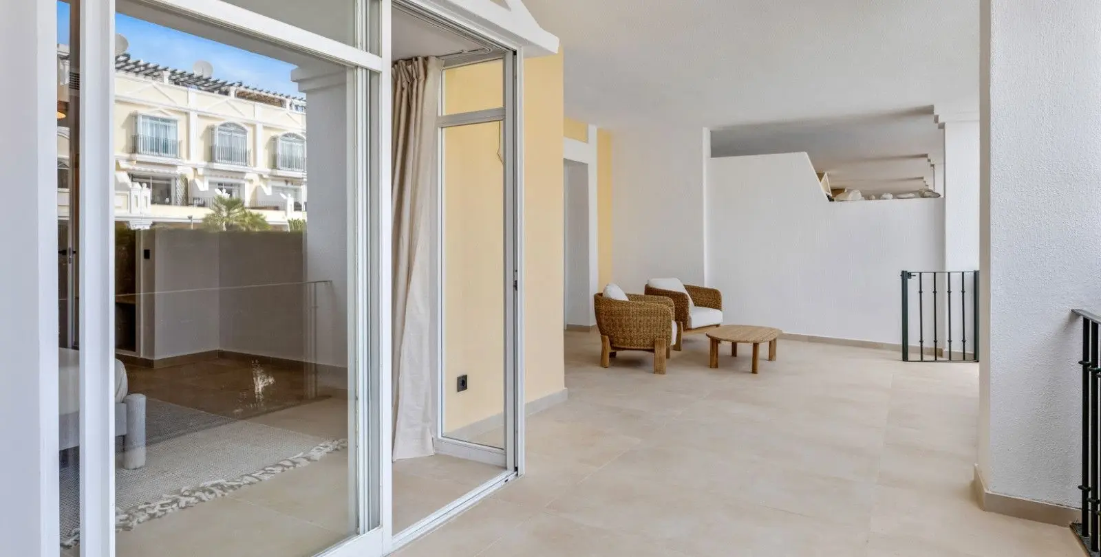 Sale of middle floor apartment in Nueva Andalucía 34