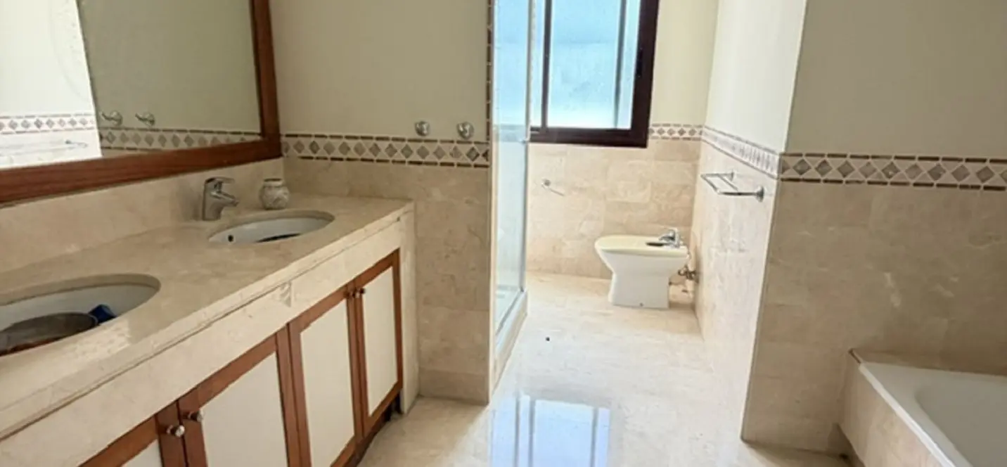 Venta de ático en La Quinta 4