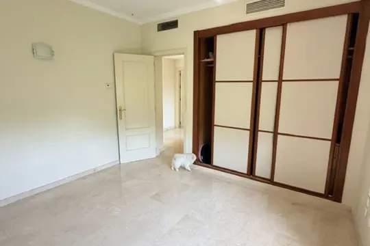 Image 8 thumb