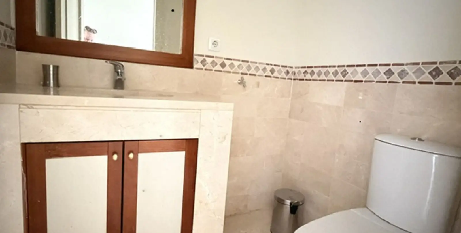 Venta de ático en La Quinta 9