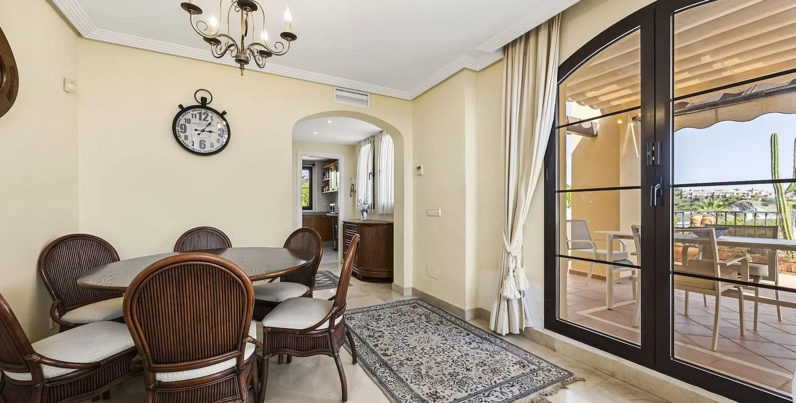 Sale of penthouse in Los Arqueros 5
