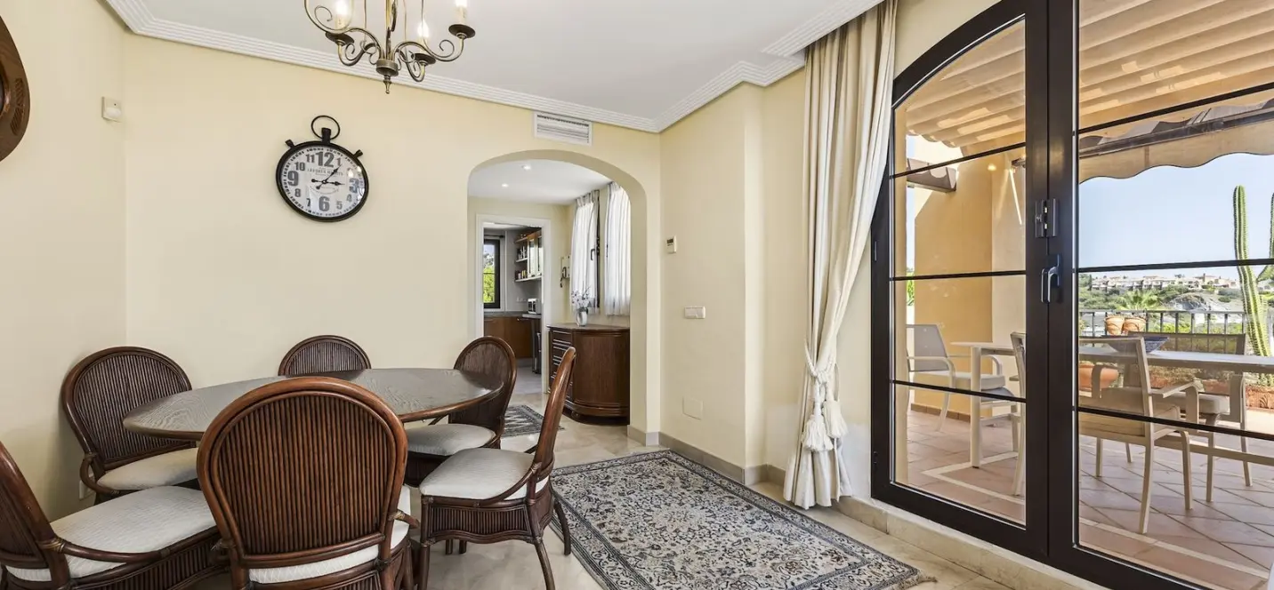 Sale of penthouse in Los Arqueros 4