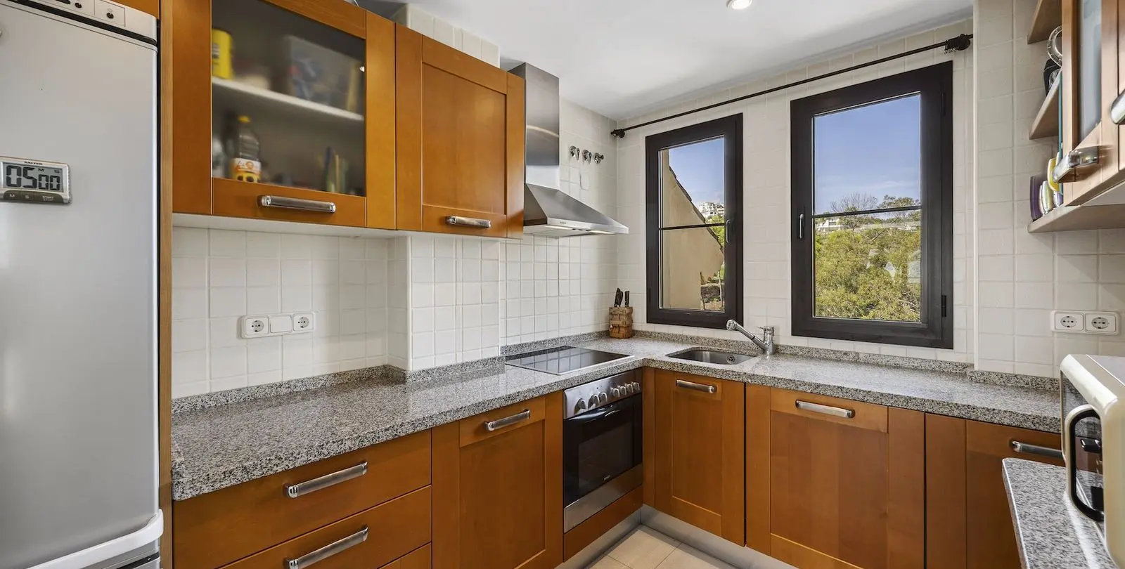Sale of penthouse in Los Arqueros 16