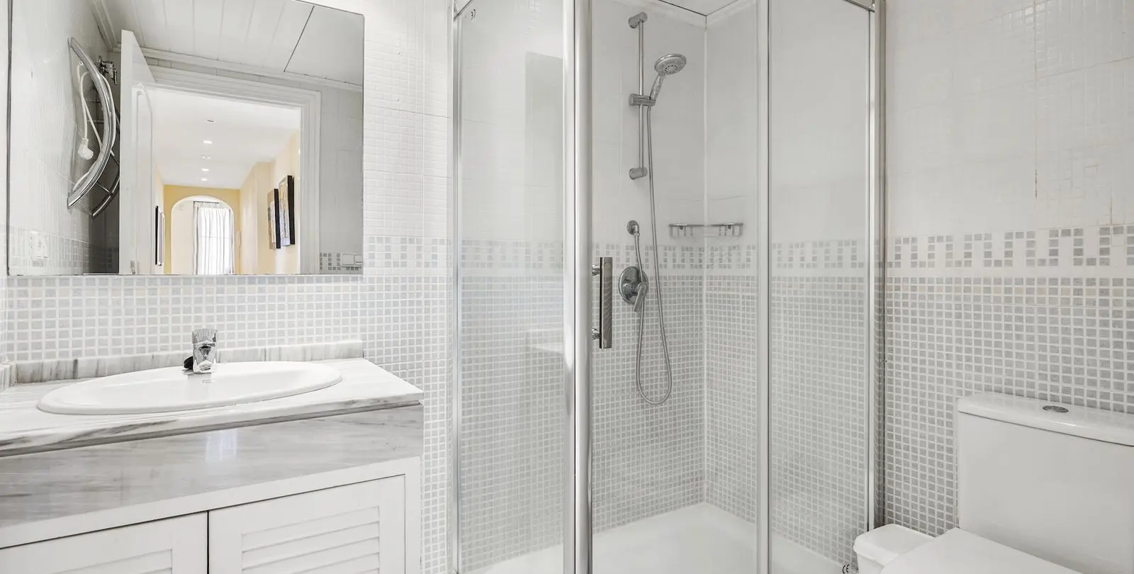 Sale of penthouse in Los Arqueros 24