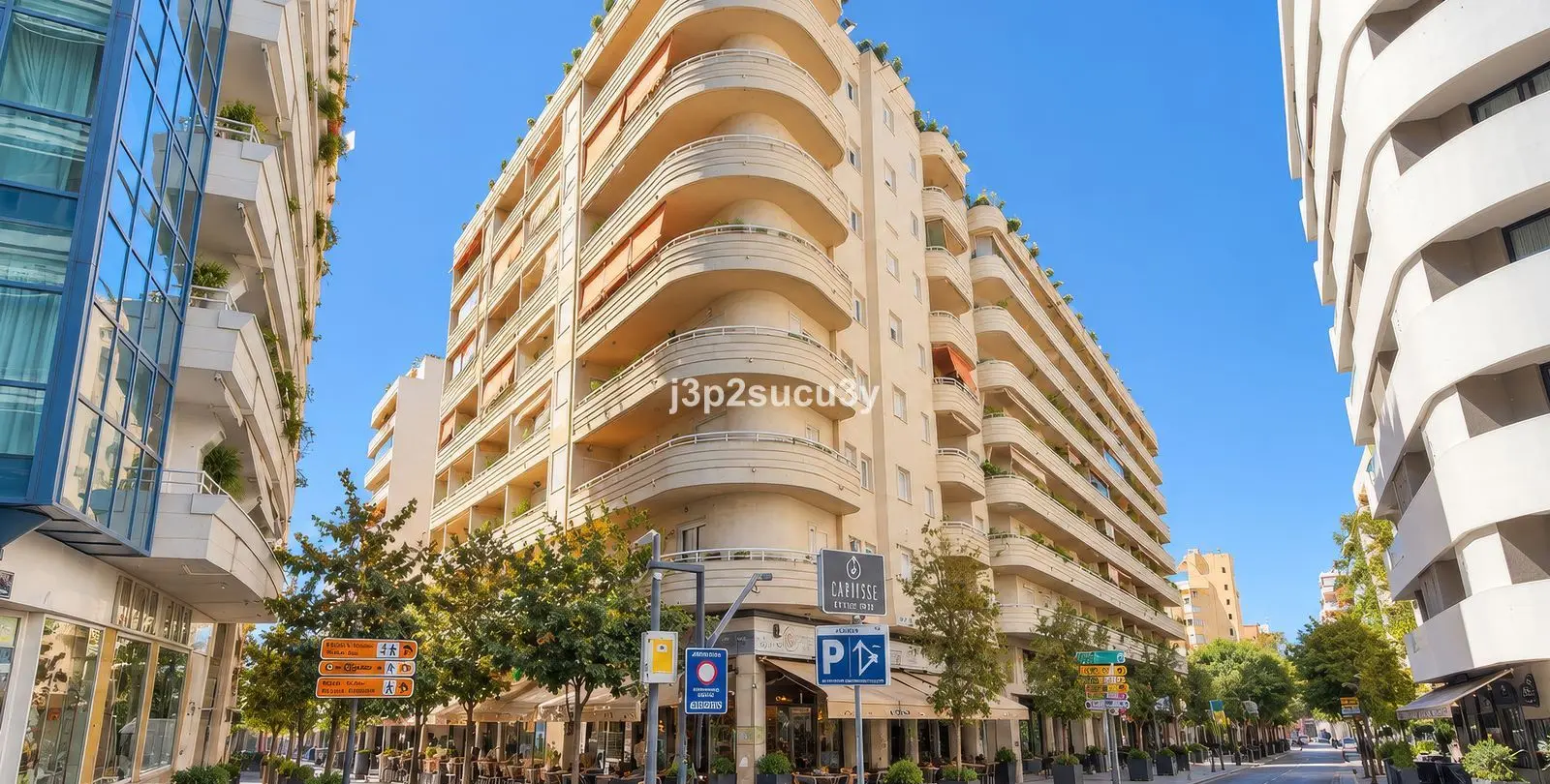 Продажа апартаментов на среднем этаже в Marbella 1