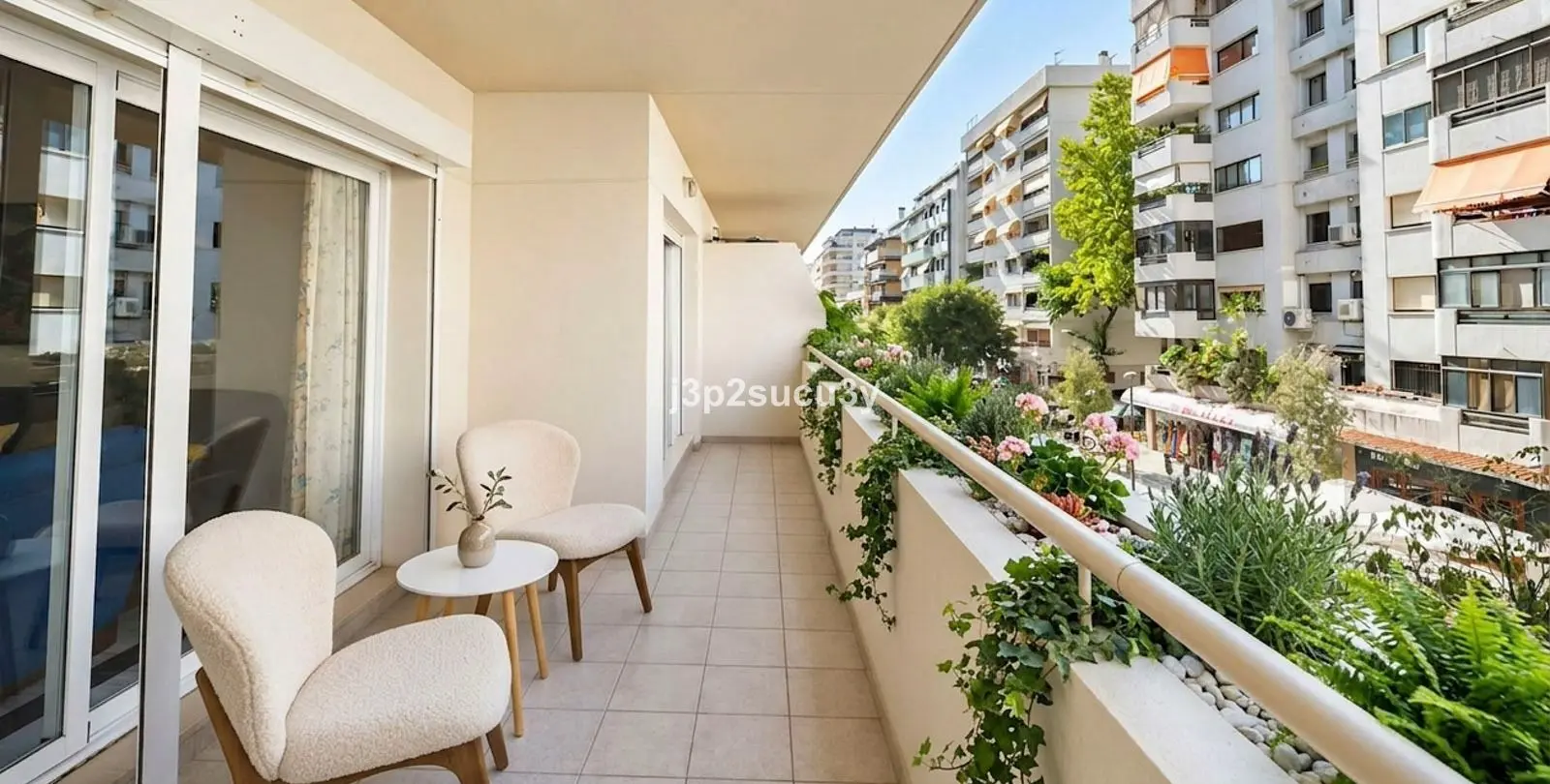 Продажа апартаментов на среднем этаже в Marbella 4