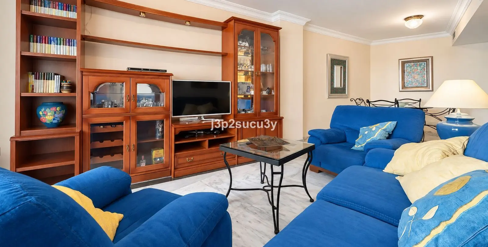 Продажа апартаментов на среднем этаже в Marbella 8