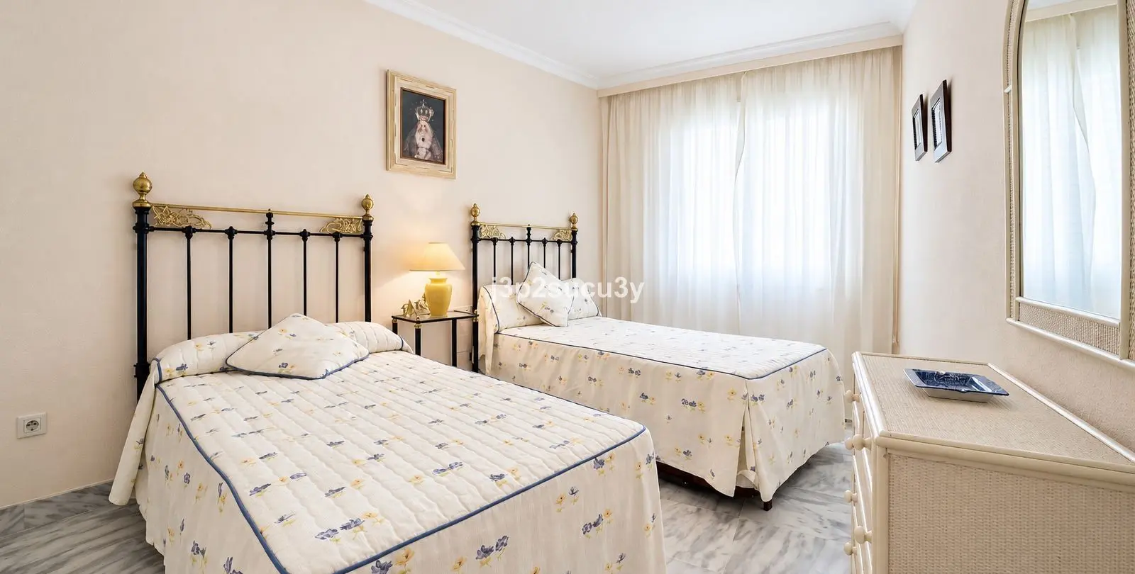 Продажа апартаментов на среднем этаже в Marbella 21